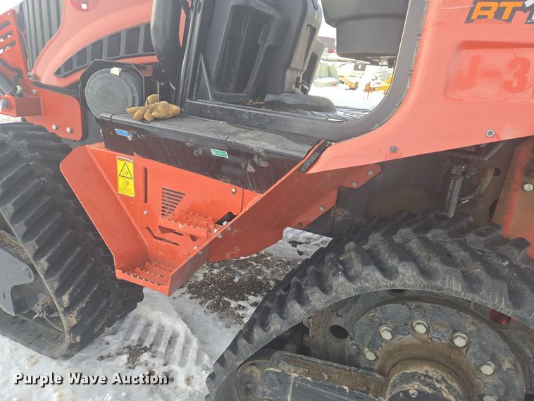 image for item ER5073 2018 Ditch Witch RT125 Quad vibratory cable plow