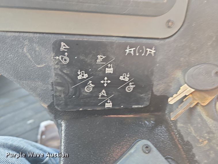 image for item ER5073 2018 Ditch Witch RT125 Quad vibratory cable plow