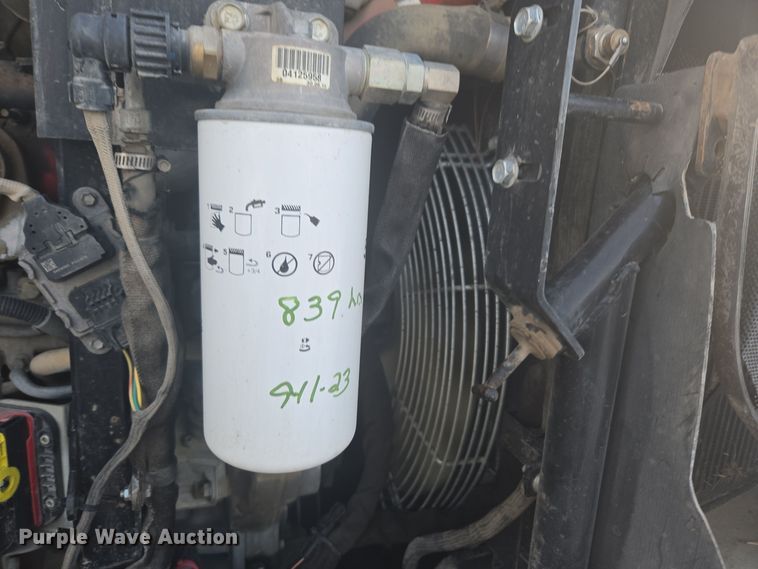 image for item ER5073 2018 Ditch Witch RT125 Quad vibratory cable plow