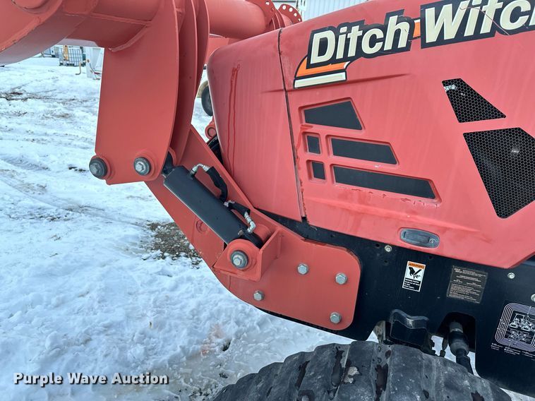 image for item ER5074 2013 Ditch Witch RT80 Quad vibratory cable plow