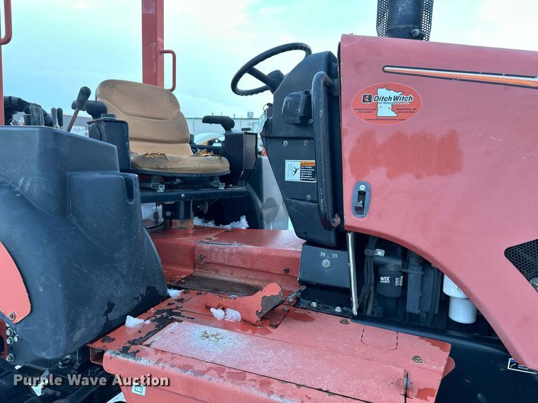 image for item ER5074 2013 Ditch Witch RT80 Quad vibratory cable plow