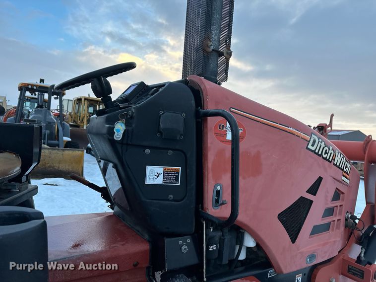 image for item ER5074 2013 Ditch Witch RT80 Quad vibratory cable plow