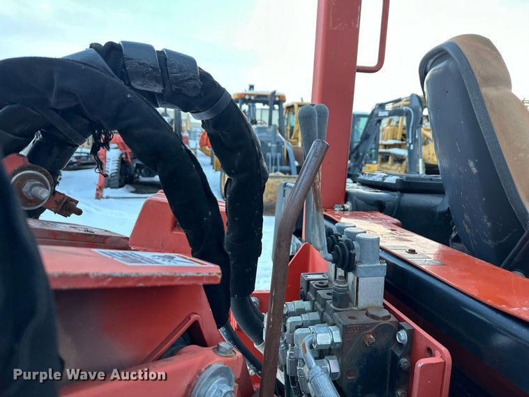 image for item ER5074 2013 Ditch Witch RT80 Quad vibratory cable plow