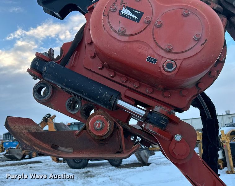 image for item ER5074 2013 Ditch Witch RT80 Quad vibratory cable plow