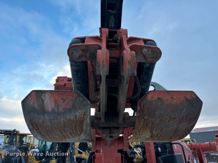 image for item ER5074 2013 Ditch Witch RT80 Quad vibratory cable plow