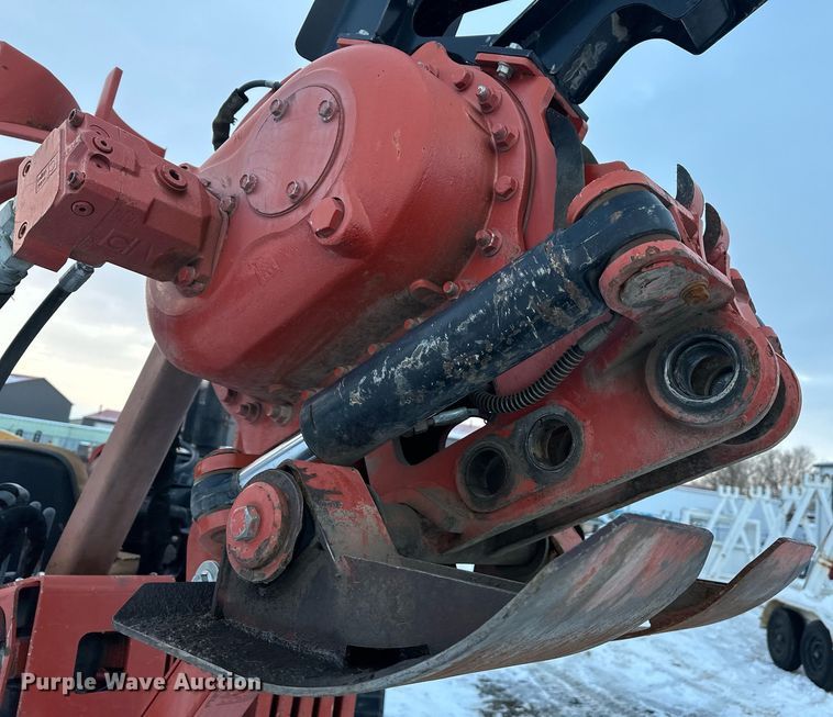 image for item ER5074 2013 Ditch Witch RT80 Quad vibratory cable plow