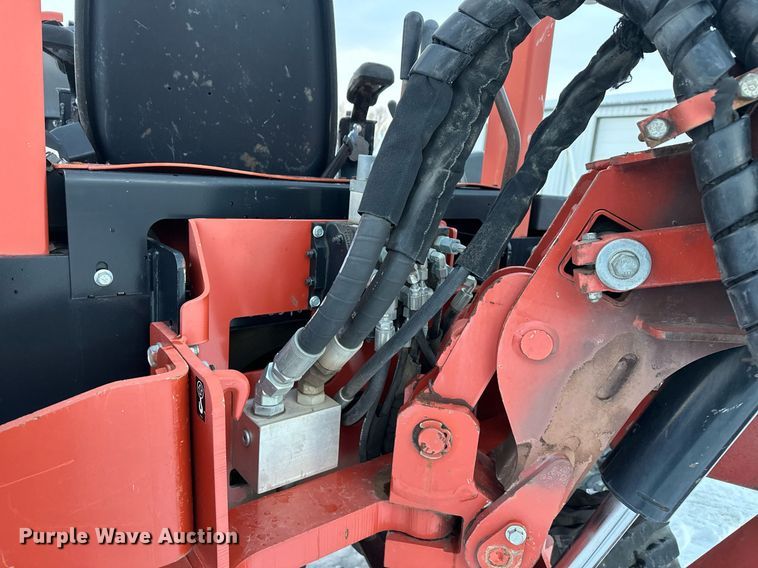 image for item ER5074 2013 Ditch Witch RT80 Quad vibratory cable plow