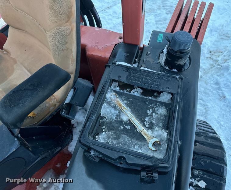 image for item ER5074 2013 Ditch Witch RT80 Quad vibratory cable plow