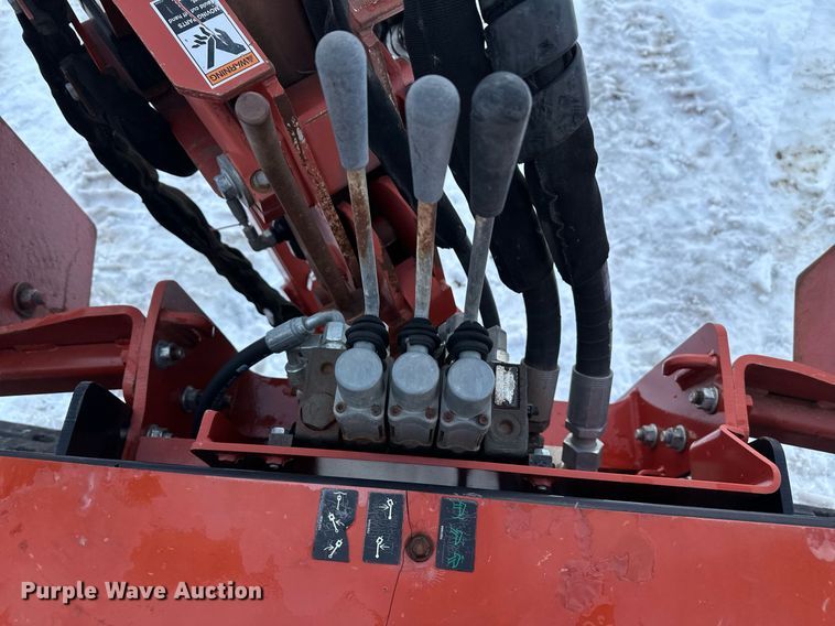 image for item ER5074 2013 Ditch Witch RT80 Quad vibratory cable plow