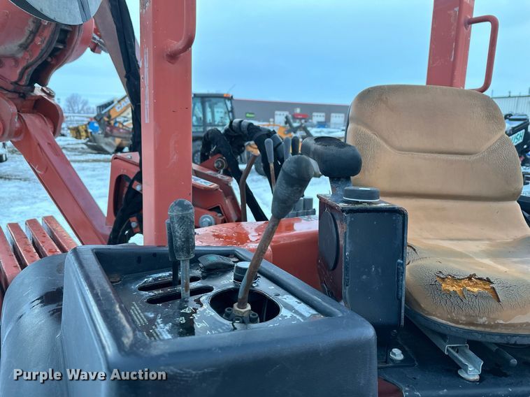 image for item ER5074 2013 Ditch Witch RT80 Quad vibratory cable plow