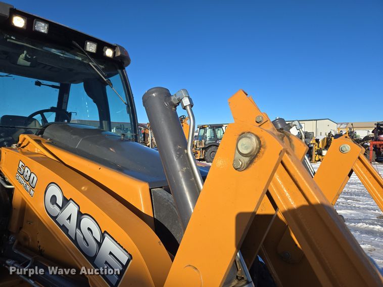 image for item ER5077 2015 Case 580 Super N backhoe