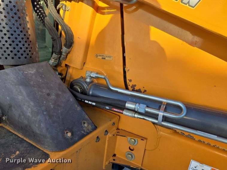 image for item ER5077 2015 Case 580 Super N backhoe