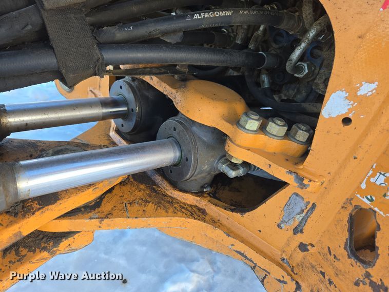 image for item ER5077 2015 Case 580 Super N backhoe