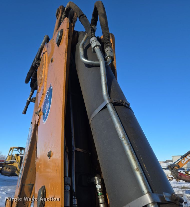 image for item ER5077 2015 Case 580 Super N backhoe