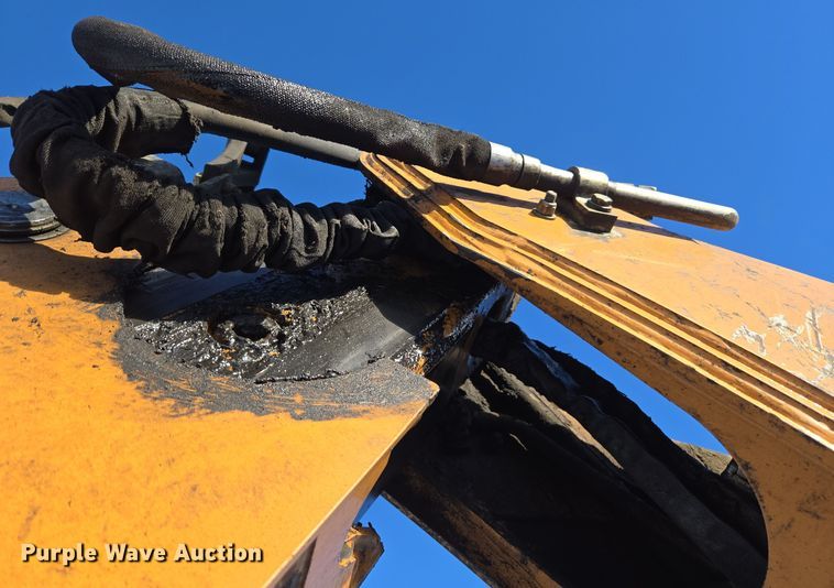 image for item ER5077 2015 Case 580 Super N backhoe