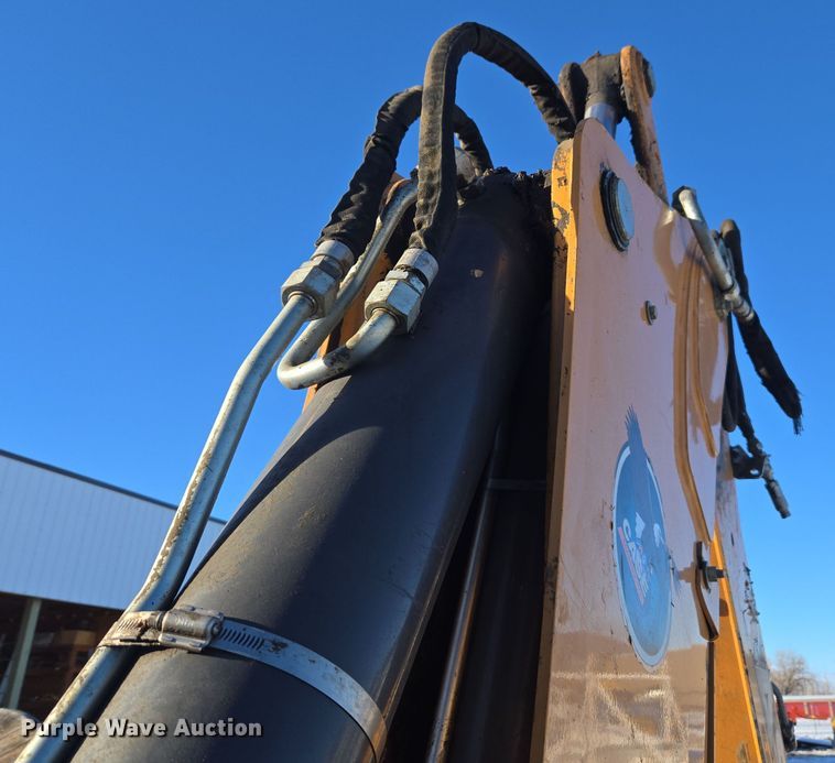 image for item ER5077 2015 Case 580 Super N backhoe