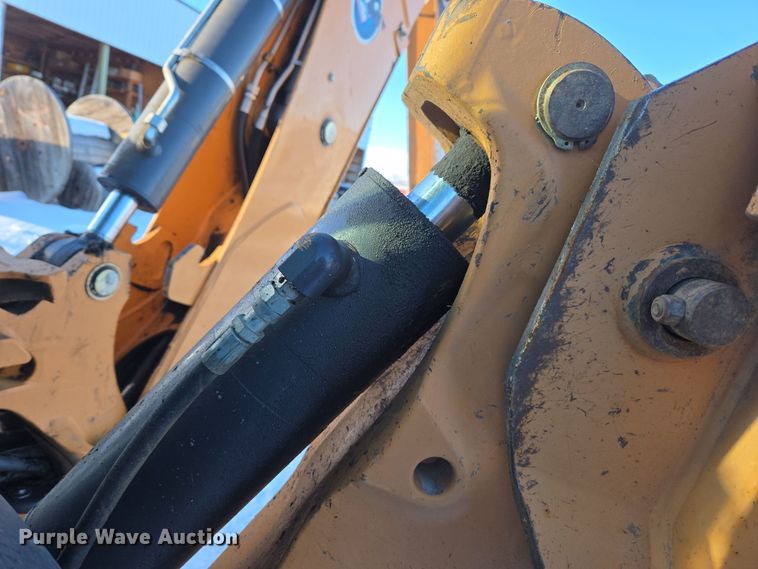 image for item ER5077 2015 Case 580 Super N backhoe