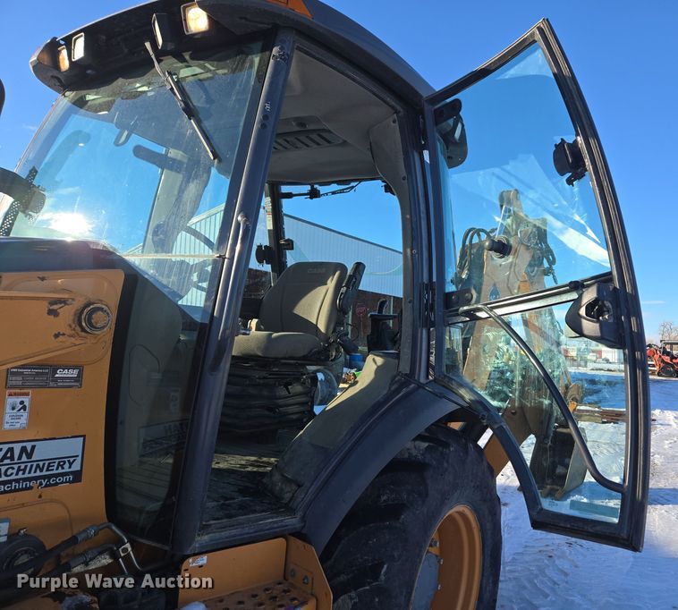 image for item ER5077 2015 Case 580 Super N backhoe