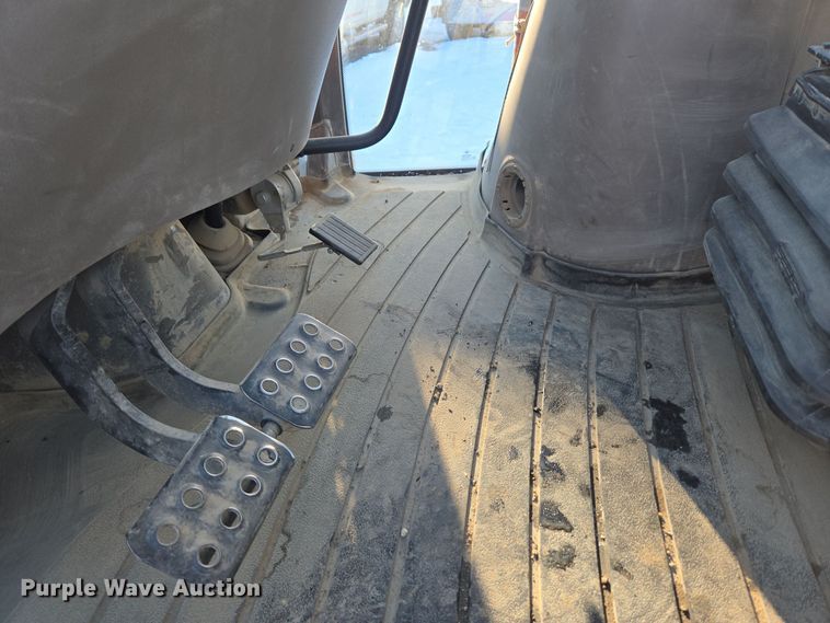 image for item ER5077 2015 Case 580 Super N backhoe