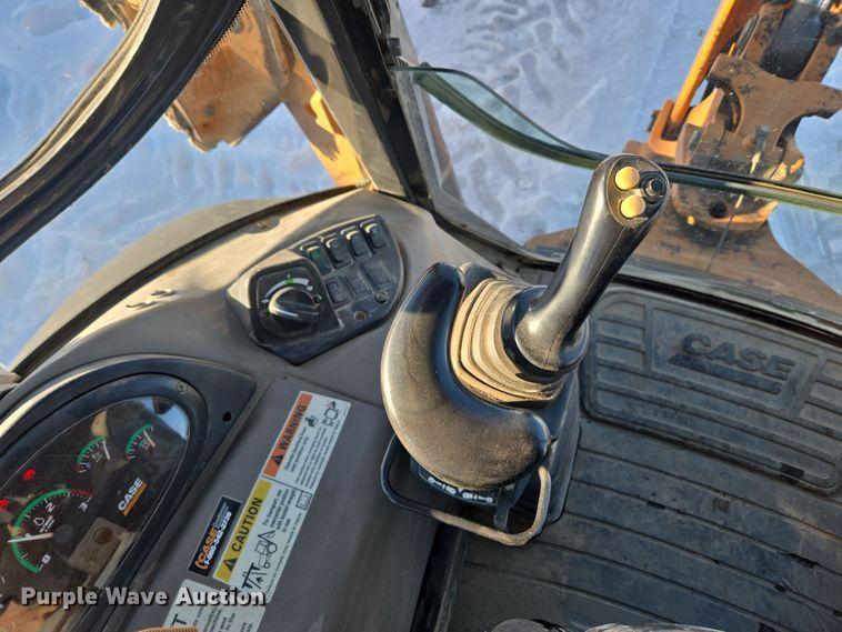 image for item ER5077 2015 Case 580 Super N backhoe