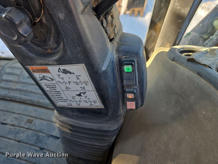 image for item ER5077 2015 Case 580 Super N backhoe