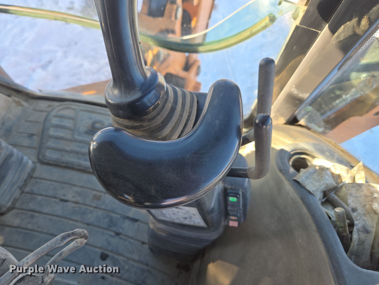 image for item ER5077 2015 Case 580 Super N backhoe