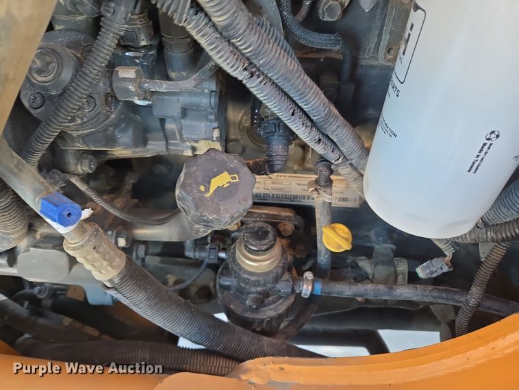 image for item ER5077 2015 Case 580 Super N backhoe