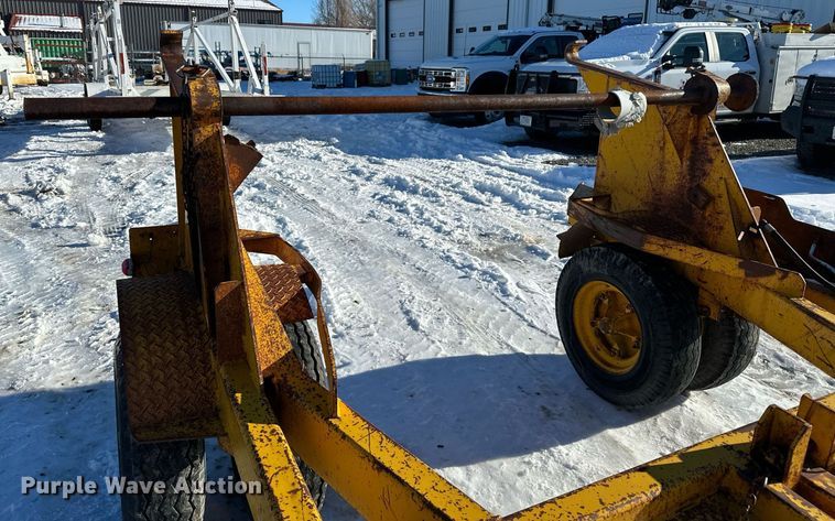 image for item ER5081 1972 CAB reel trailer