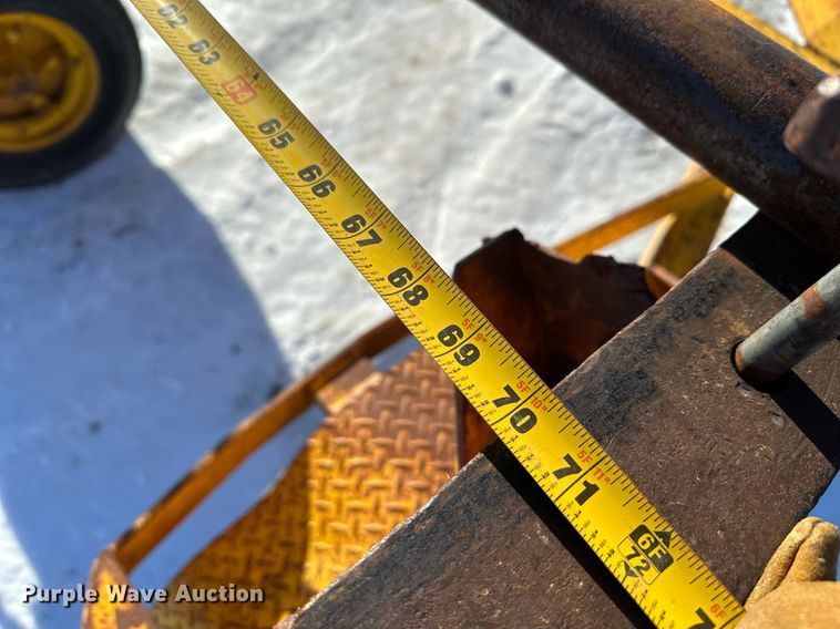 image for item ER5081 1972 CAB reel trailer