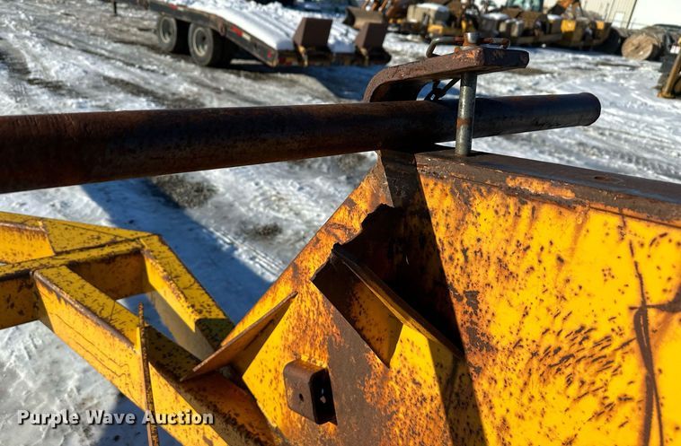 image for item ER5081 1972 CAB reel trailer