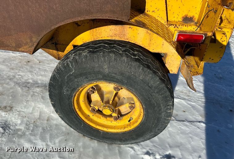 image for item ER5081 1972 CAB reel trailer