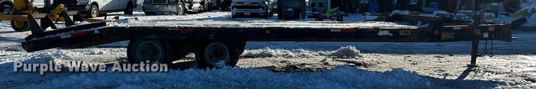 image for item ER5083 2001 Eager Beaver equipment trailer