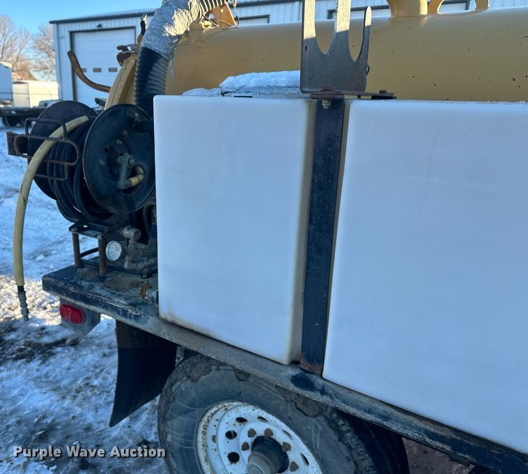 image for item ER5085 2011 Vac-Tron VT-19LP vacuum excavator