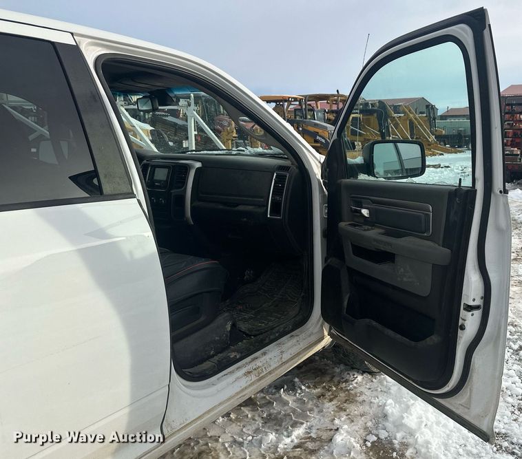 image for item ER5088 2016 Dodge Ram 1500 Quad Cab pickup truck