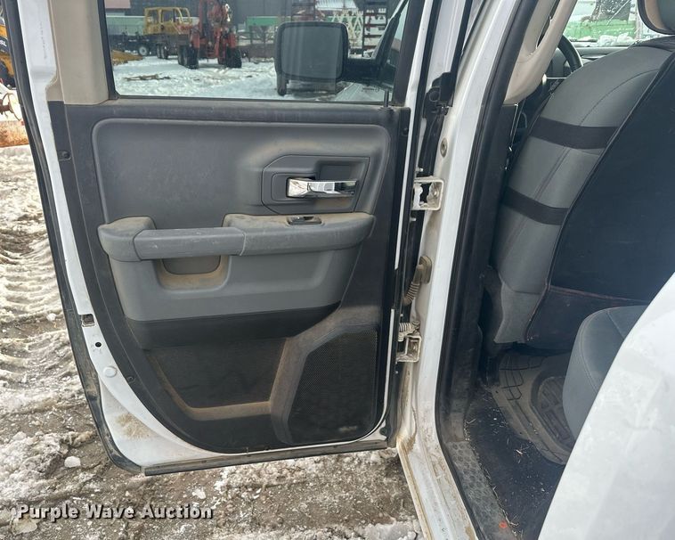 image for item ER5088 2016 Dodge Ram 1500 Quad Cab pickup truck