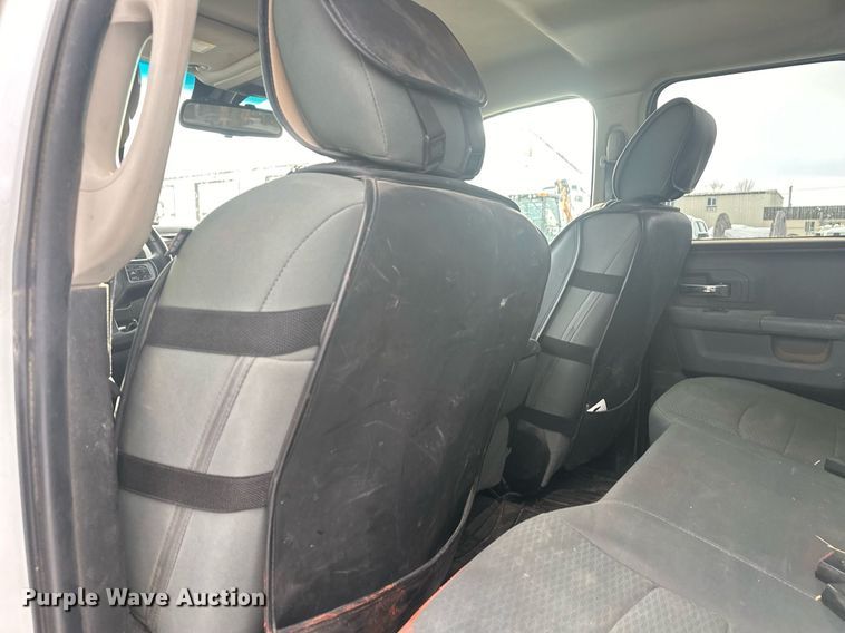 image for item ER5088 2016 Dodge Ram 1500 Quad Cab pickup truck