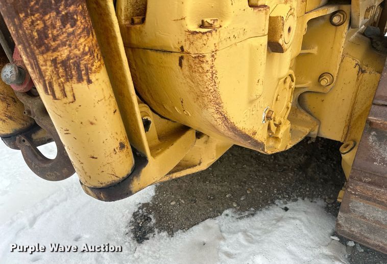 image for item ER5089 1981 Caterpillar D6D cable plow