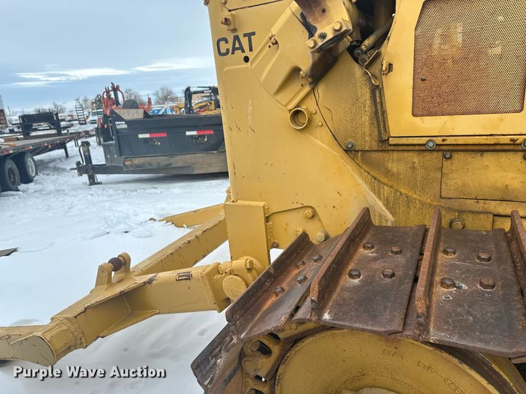 image for item ER5089 1981 Caterpillar D6D cable plow