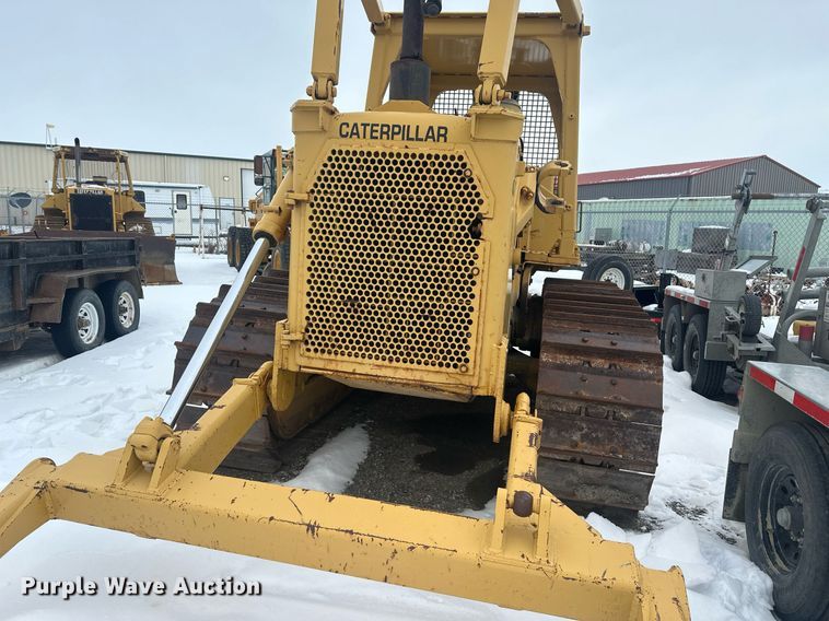 image for item ER5089 1981 Caterpillar D6D cable plow