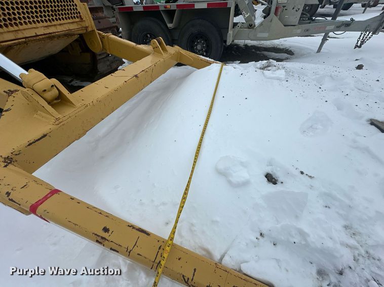 image for item ER5089 1981 Caterpillar D6D cable plow