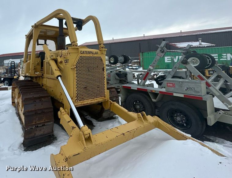 image for item ER5089 1981 Caterpillar D6D cable plow