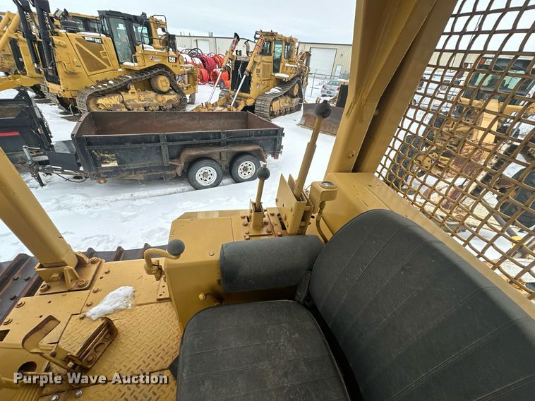 image for item ER5089 1981 Caterpillar D6D cable plow