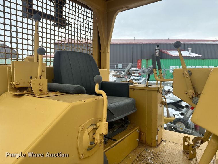 image for item ER5089 1981 Caterpillar D6D cable plow