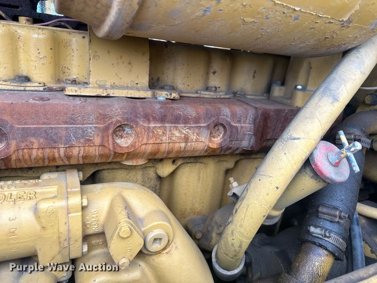 image for item ER5089 1981 Caterpillar D6D cable plow