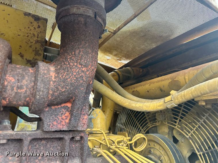 image for item ER5089 1981 Caterpillar D6D cable plow