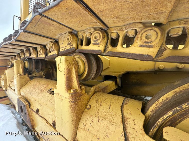 image for item ER5089 1981 Caterpillar D6D cable plow