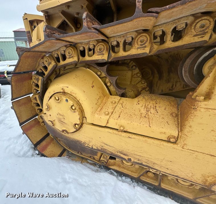 image for item ER5089 1981 Caterpillar D6D cable plow