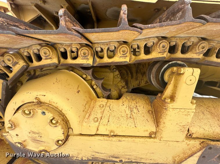image for item ER5089 1981 Caterpillar D6D cable plow