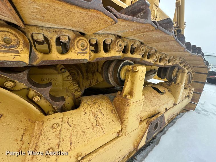 image for item ER5089 1981 Caterpillar D6D cable plow