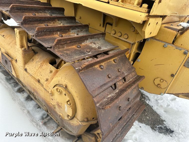 image for item ER5089 1981 Caterpillar D6D cable plow